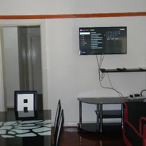 M2t Guest House. Guest house Grabouw